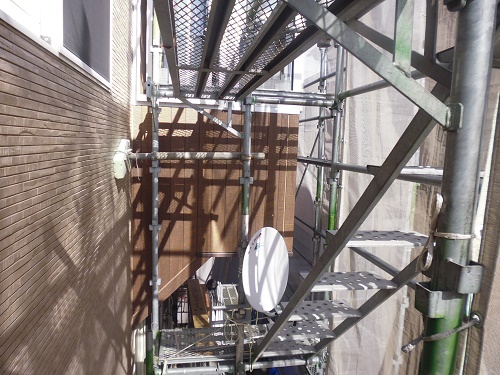 外壁張り　張り分け部　ベランダ