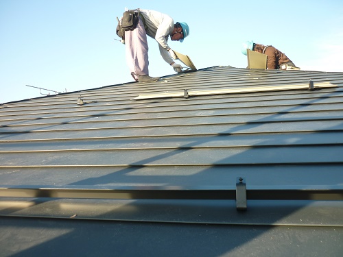 板金屋根　横葺施工