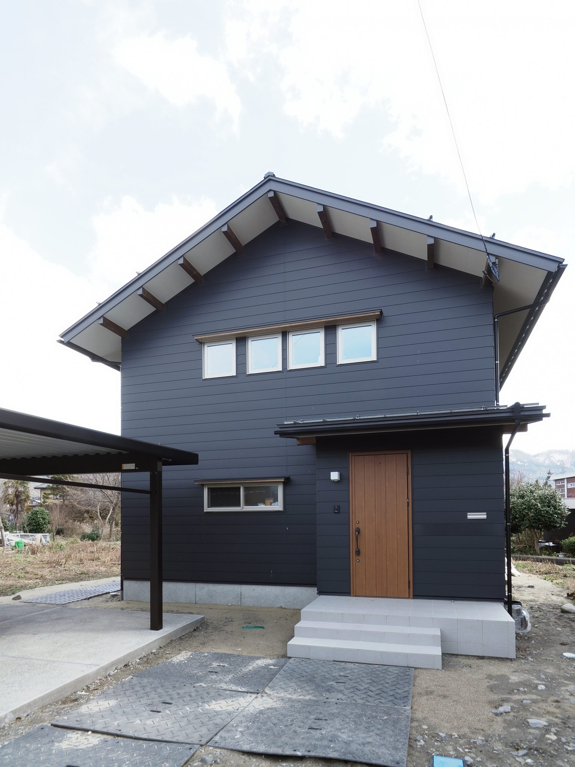 黒系外壁のメリット・デメリットについて