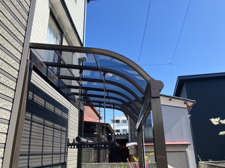 ポリカ張り替え工事