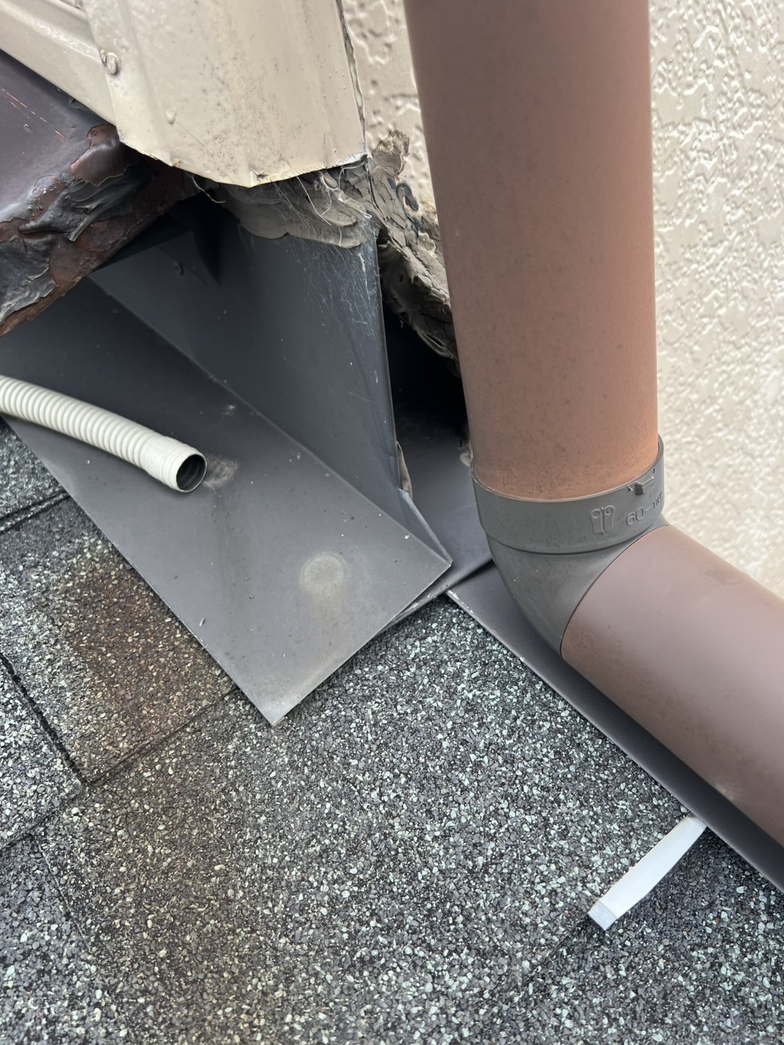 雨漏れ　現地調査