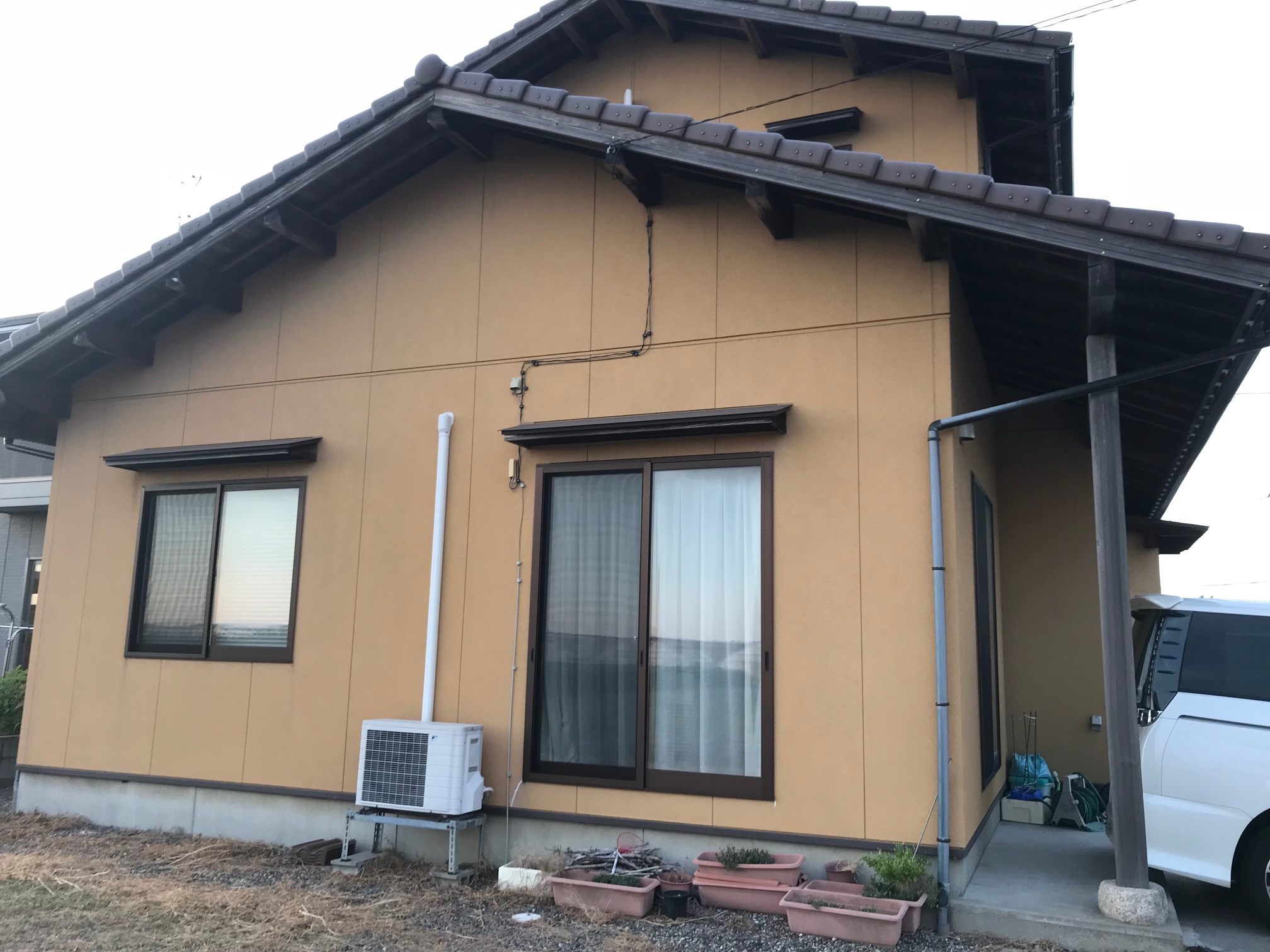 リシン吹き付け塗装