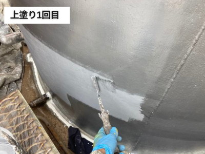 橿原市工場タンク上塗り塗料「日本ペイント シリコンルーフⅡ（シルバー）」仕上げ