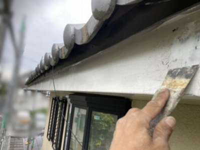 生駒市雨樋を撤去後鼻隠しを綺麗に補修