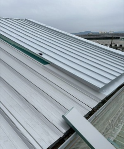 奈良市工場瓦棒のカバールーフ