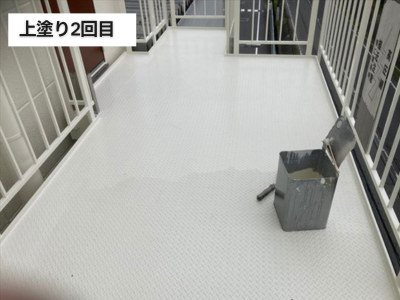 香芝市工場階段通路仕上げにシリコン塗料2回目