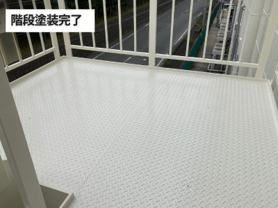 香芝市工場鉄骨階段塗装完了