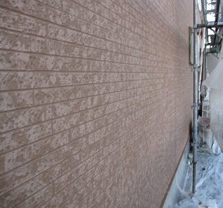 外壁WBアート中塗りガラ付け完了