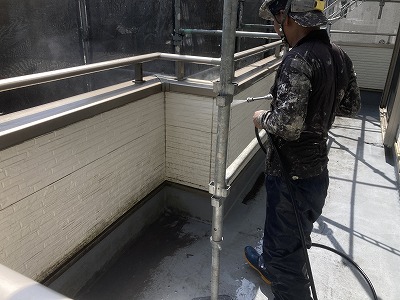 生駒市ベランダ高圧洗浄