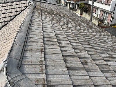 奈良市ダイワハウス住宅セメント瓦が全体的に白っぽく変色