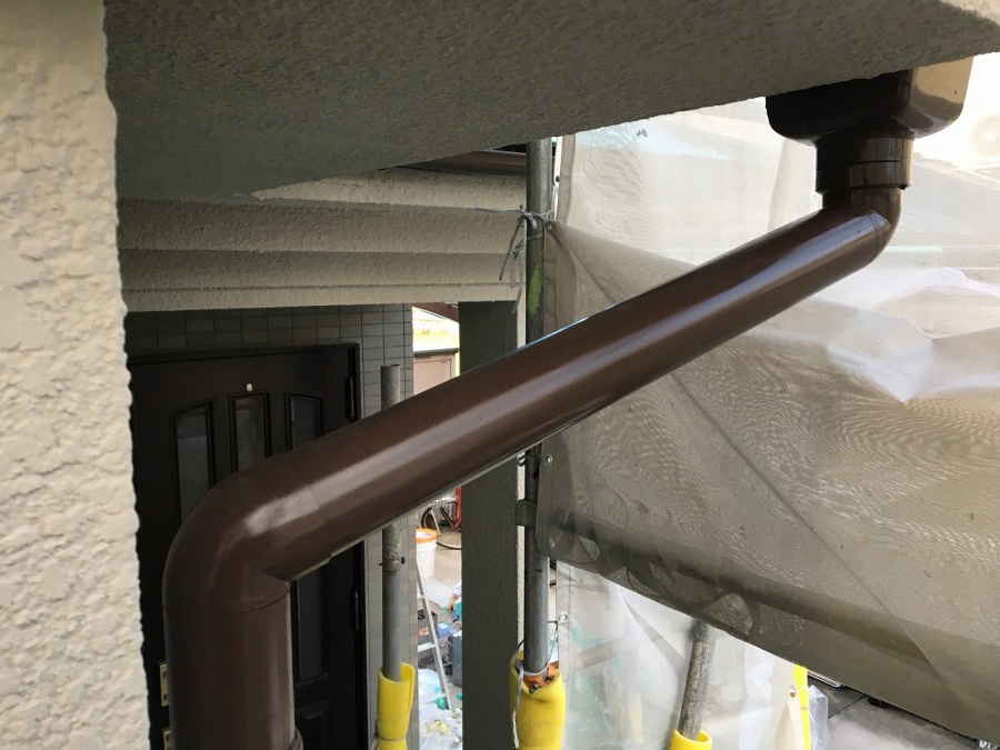 樋ペンキ塗布後