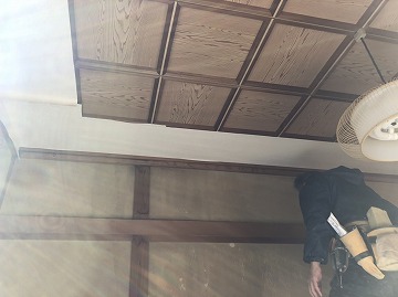 天井クロス貼り