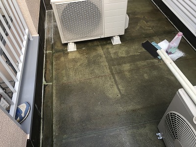 ベランダ　FRP防水樹脂完了