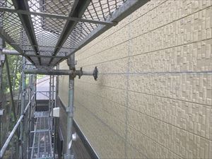 外壁　コーキング完了