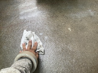 FRP防水樹脂　アセトン拭き