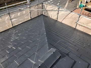 中塗り塗装後　屋根