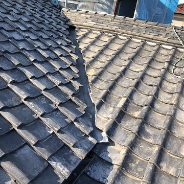 仕上がった谷板金