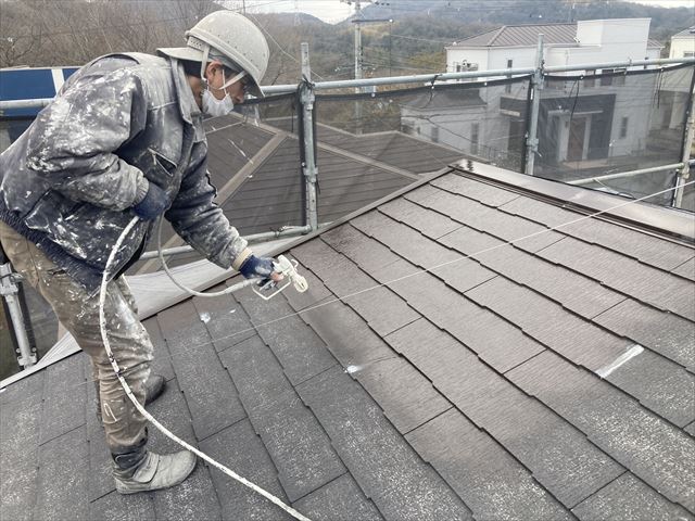 屋根の仕上げ1回目