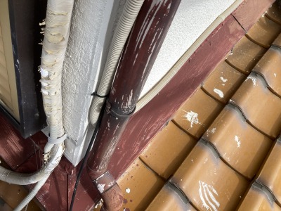 生駒市　たて樋水漏れ