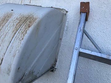 換気扇の廻り部分応急処置