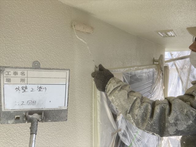外壁　上塗り２回目塗装