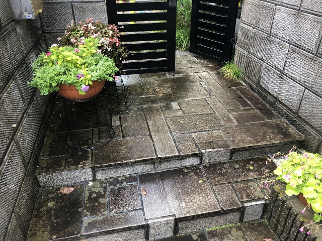 玄関周り　現状