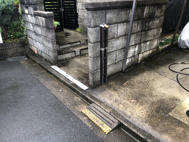 塀　洗浄前