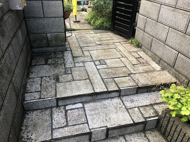 玄関周り　洗浄完了