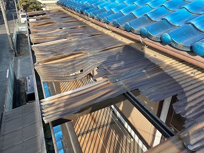 大和郡山市テラス波板交換前