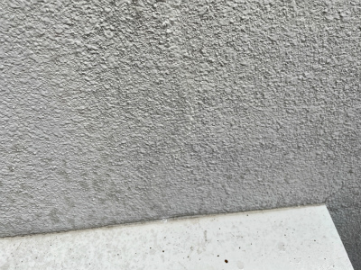 壁　コーキング完了