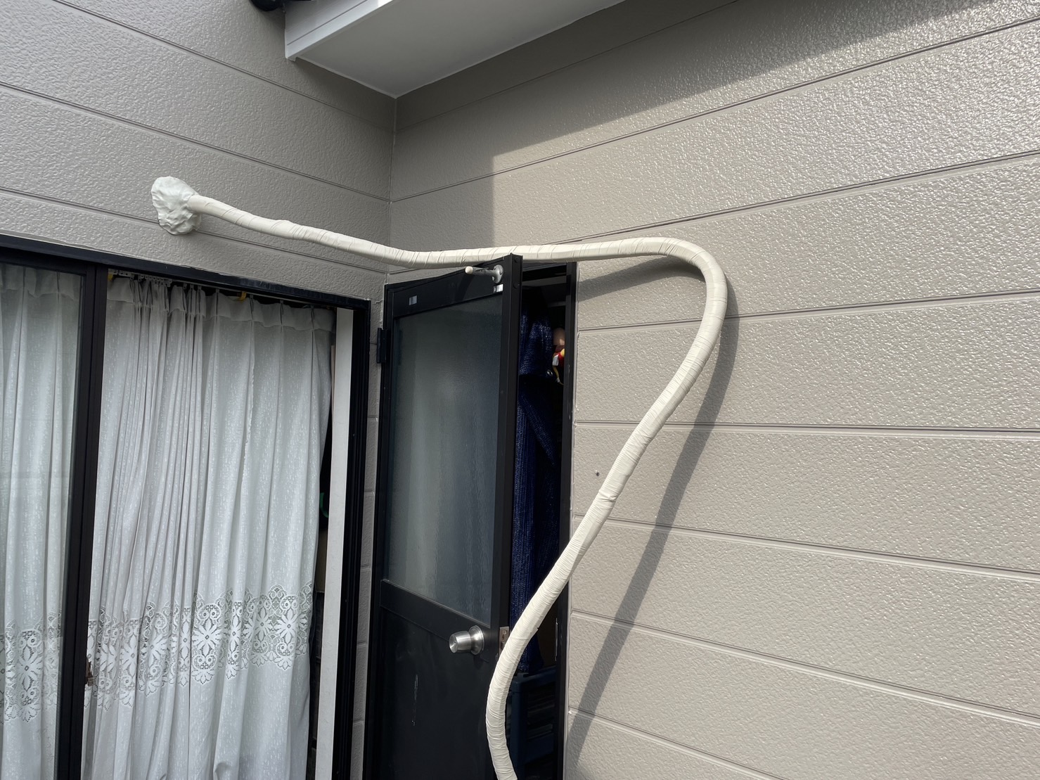 クーラーのパイプ