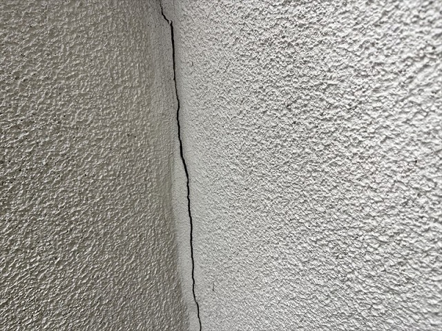 塀のクラック