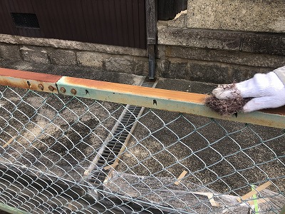 フェンス　ケレン