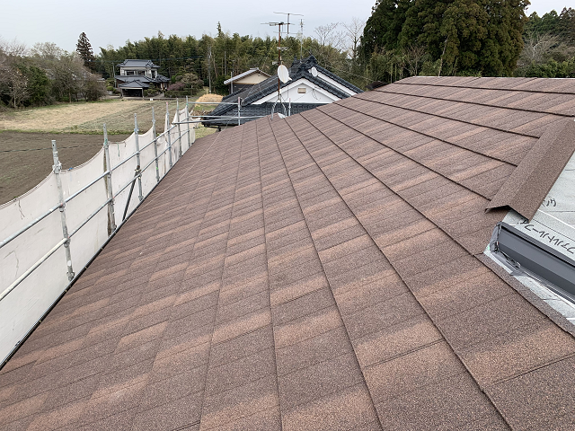 葺き替え　ガルバニウム　鋼鈑