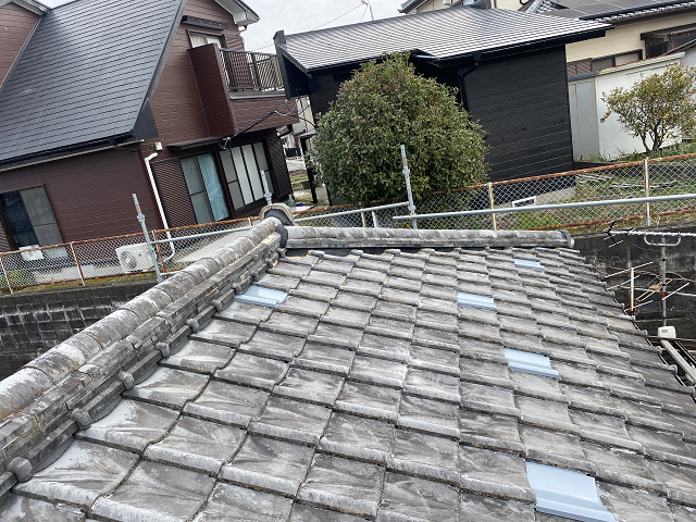 雨漏り　葺き戻し　棟