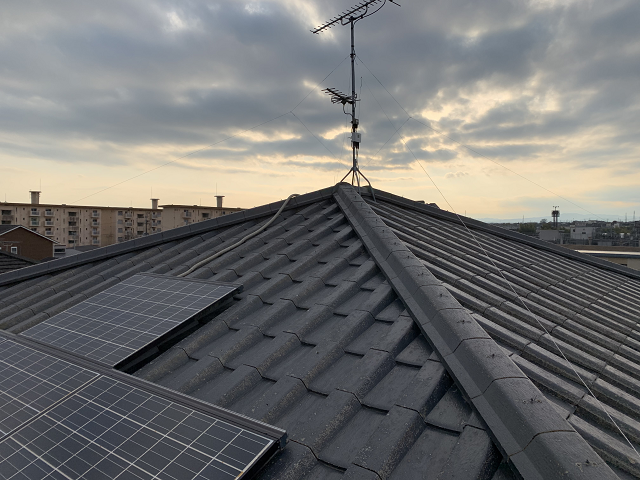 鳩避け　ソーラー　屋根