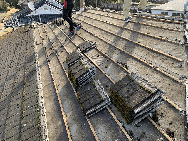 葺き替え　ガルバニウム　鋼鈑