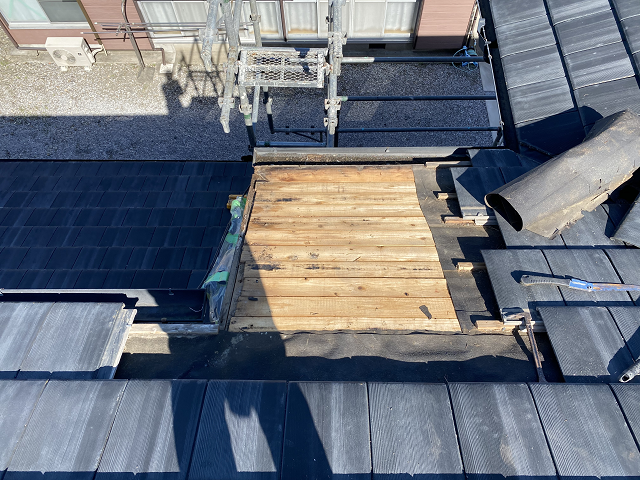 雨漏り　破風板　ケラバ