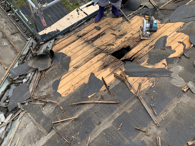 葺き替え　ガルバニウム　鋼鈑