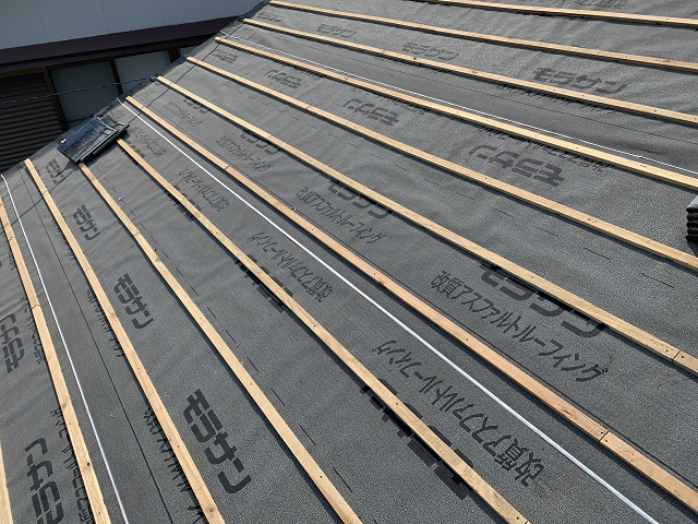 セメント瓦　葺き直し　棟取り直し