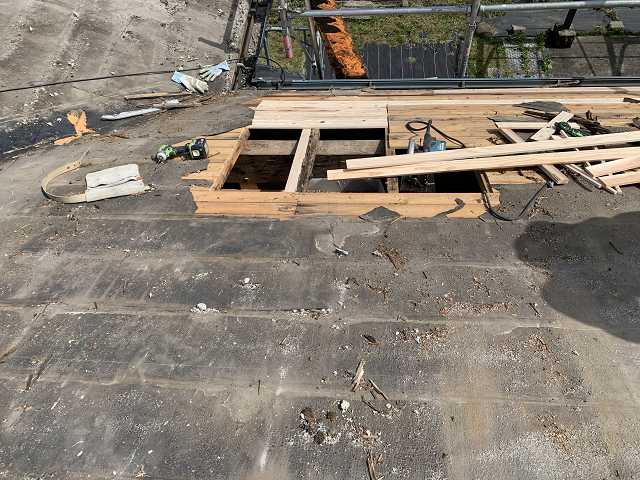 葺き替え　ガルバニウム　鋼鈑