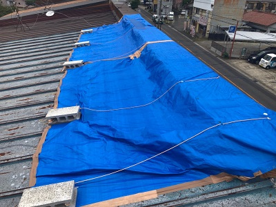 台風被害をうけたお宅の屋根の様子