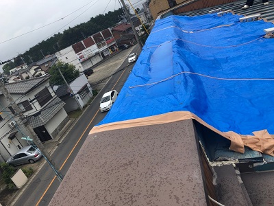 台風被害をうけたお宅の屋根の様子