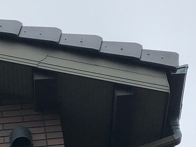 屋根のひび割れなどの危険な様子