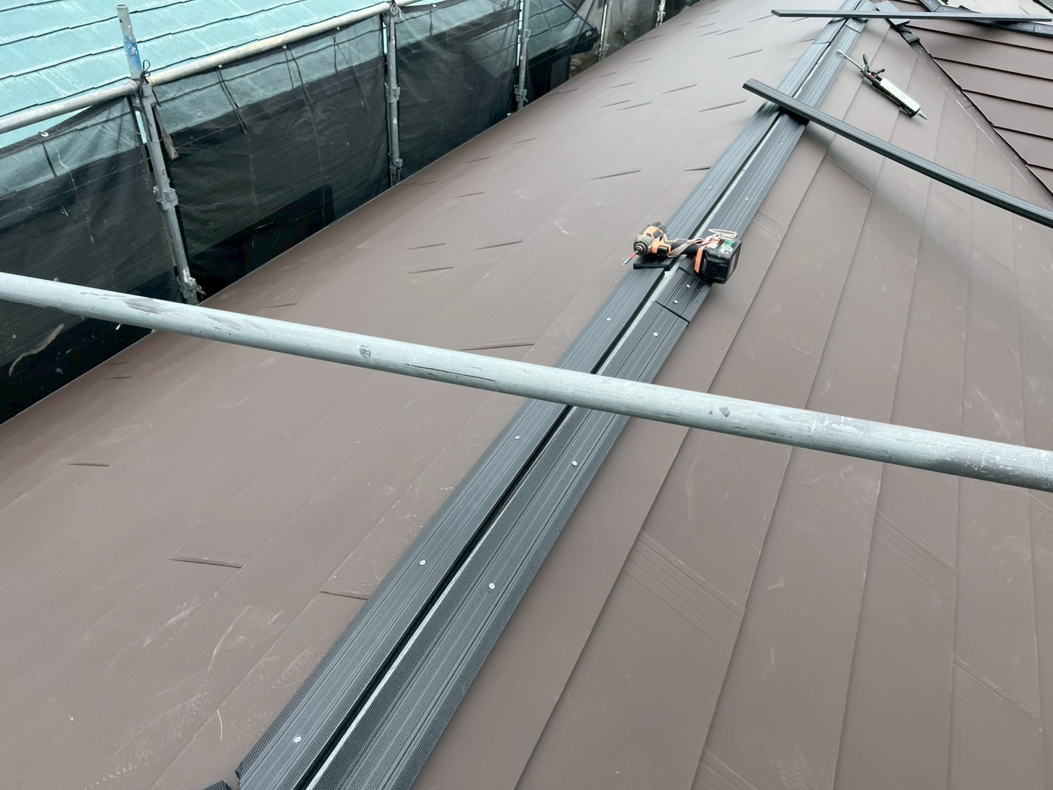 カバー工事　施工中３