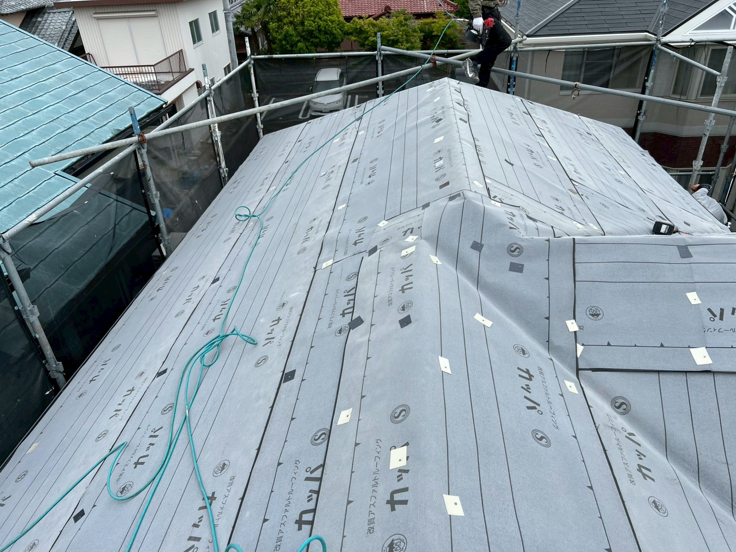 カバー工事　施工中