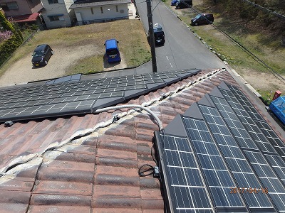 屋根棟組み替え漆喰撤去と強化棟固定金具設置