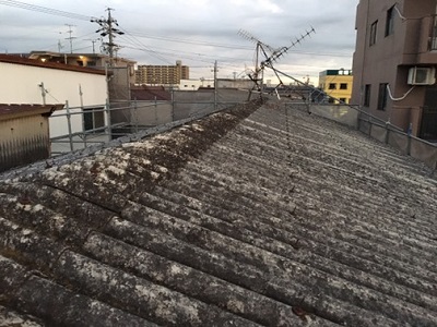 倉庫　屋根　傷み