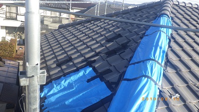 台風被害のあったお宅の屋根工事の現地調査の様子