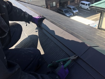 カラーベスト　板金　外す